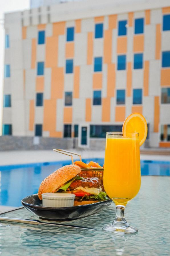 Vogo Grand Hotel Formerly Best Western Plus Hotel Dubai Academic City Exterior foto